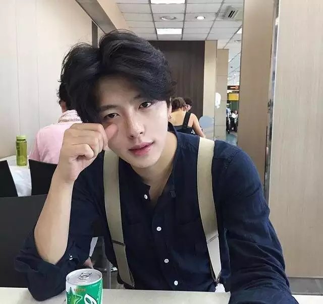 爱上月亮